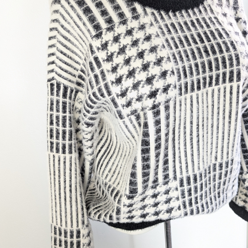 Cyrus Black & White Patchwork-Pattern Crewneck Sw… - image 2